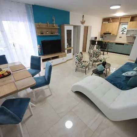 Apartamento With Parking Space Bibinje, Zadar - 22104 Bibinje