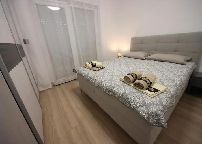 With Parking Space Bibinje, Zadar - 22104 * 比比涅